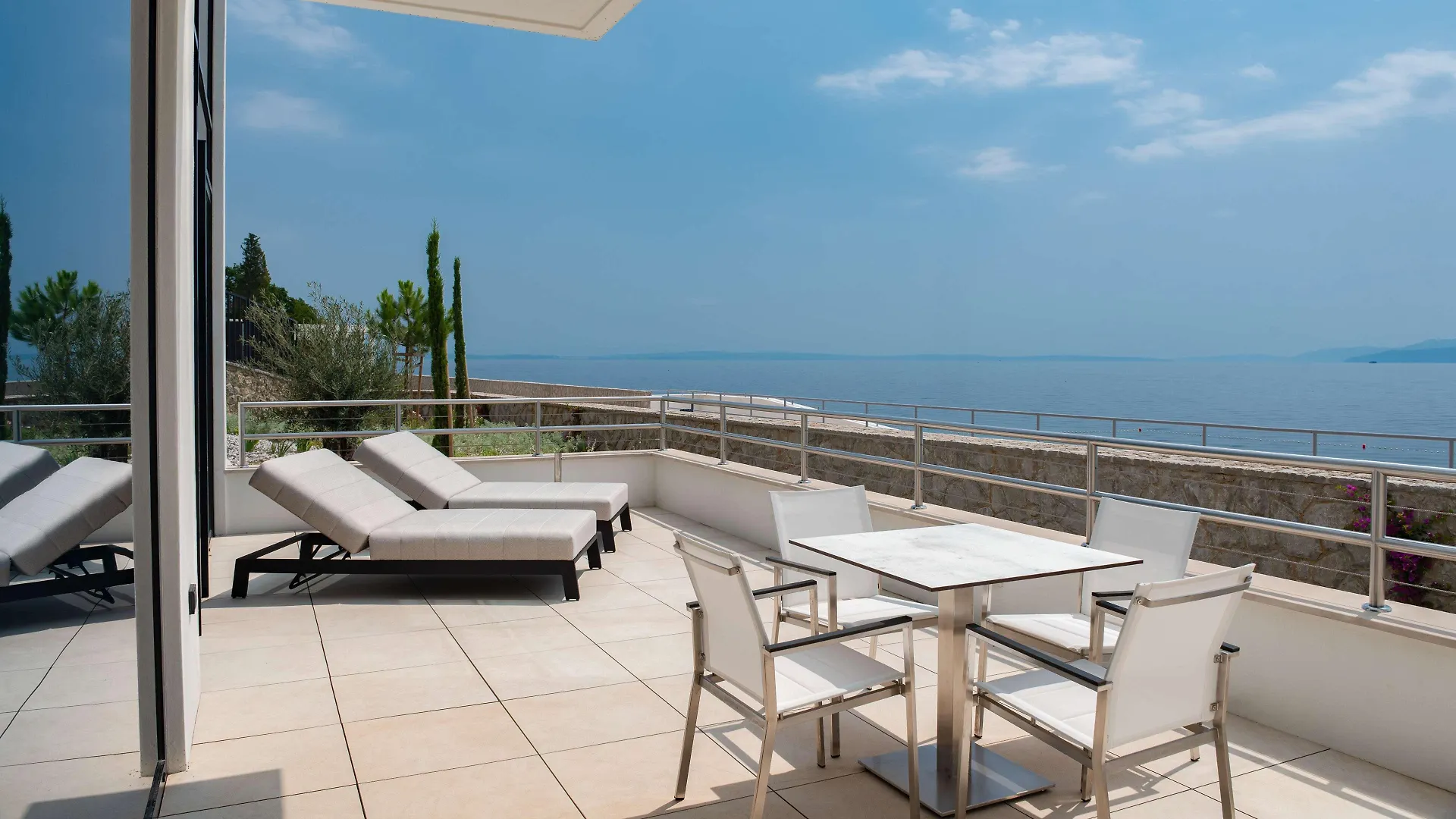 Hilton Rijeka Costabella Beach Resort And Spa 5*,  Croacia