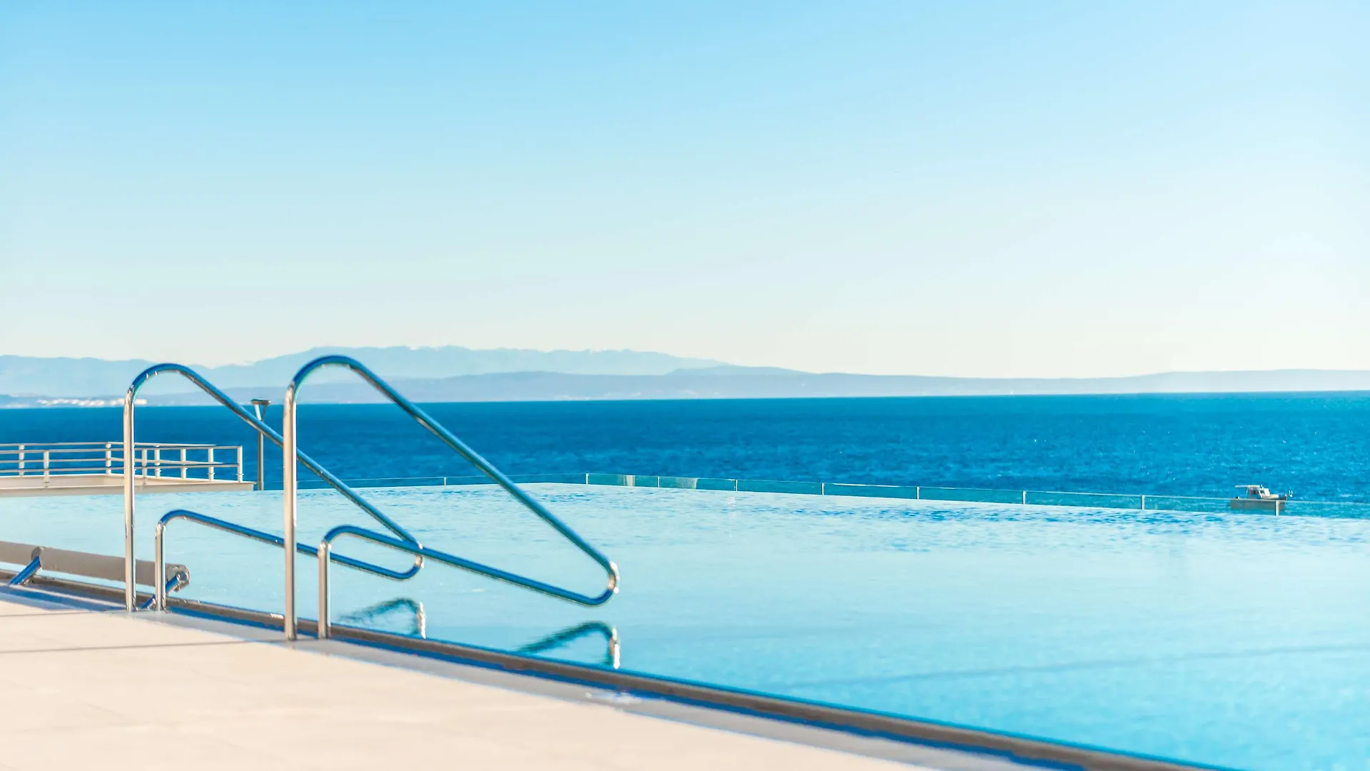 Hilton Rijeka Costabella Beach Resort And Spa 5*,  Croacia