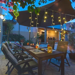 https://mimoza-old-town-pula-apartments.in-istria.net