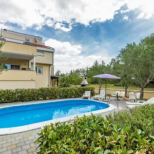 https://apartments-villa-orion.hotelinzadar.com