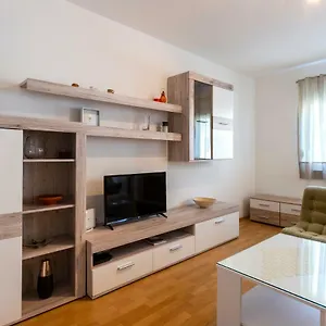 https://apartment-anna-pula.pula-hotels.org